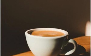 咖啡萃取流速过慢的成因解析与系统化解决方案