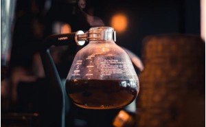 煮咖啡加热板：现代咖啡萃取的温度控制艺术