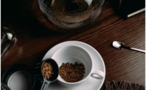 挂耳咖啡与现磨咖啡粉：从制作到风味的全方位对比