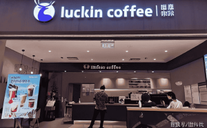慢品简餐咖啡店：都市生活中的文化栖居地