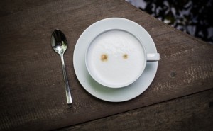 精品咖啡中的丙烯酰胺：科学解析与理性认知