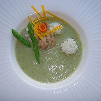 芦笋浓汤配螺肉饭 芦笋浓汤配螺肉饭