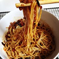辣肉拌面 辣肉拌面