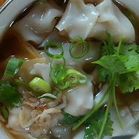 鲜肉馄饨#青春食堂# 鲜肉馄饨#青春食堂#
