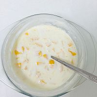 自制酸奶加芒果粒