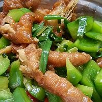 红烧鸡爪炒青椒