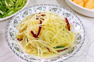 酸辣土豆丝 酸辣土豆丝