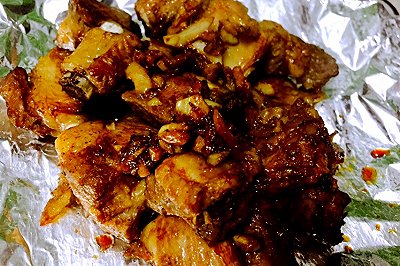 蒜香烤排骨 蒜香烤排骨