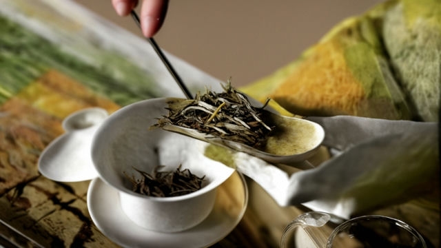 君山银针茶产自何方?寻觅茶香之源,探访君山制茶之秘 君山银针茶产自何方?寻觅茶香之源,探访君山制茶之秘