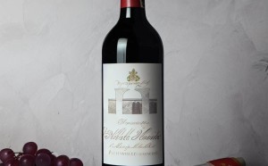 全面指南：如何精准鉴别葡萄酒及普洱茶、乳胶枕头的好坏