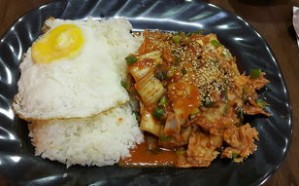 从零开始：摆摊小吃技术入门指南_我想学小吃技术摆摊视频