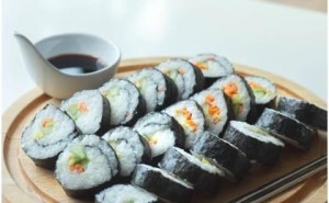 美食家蔡澜的美食纪录：舌尖上的艺术与人生哲学