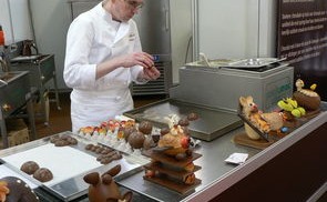 探索美食之旅：寻找最佳小吃学习场所_学做小吃去哪里学最好